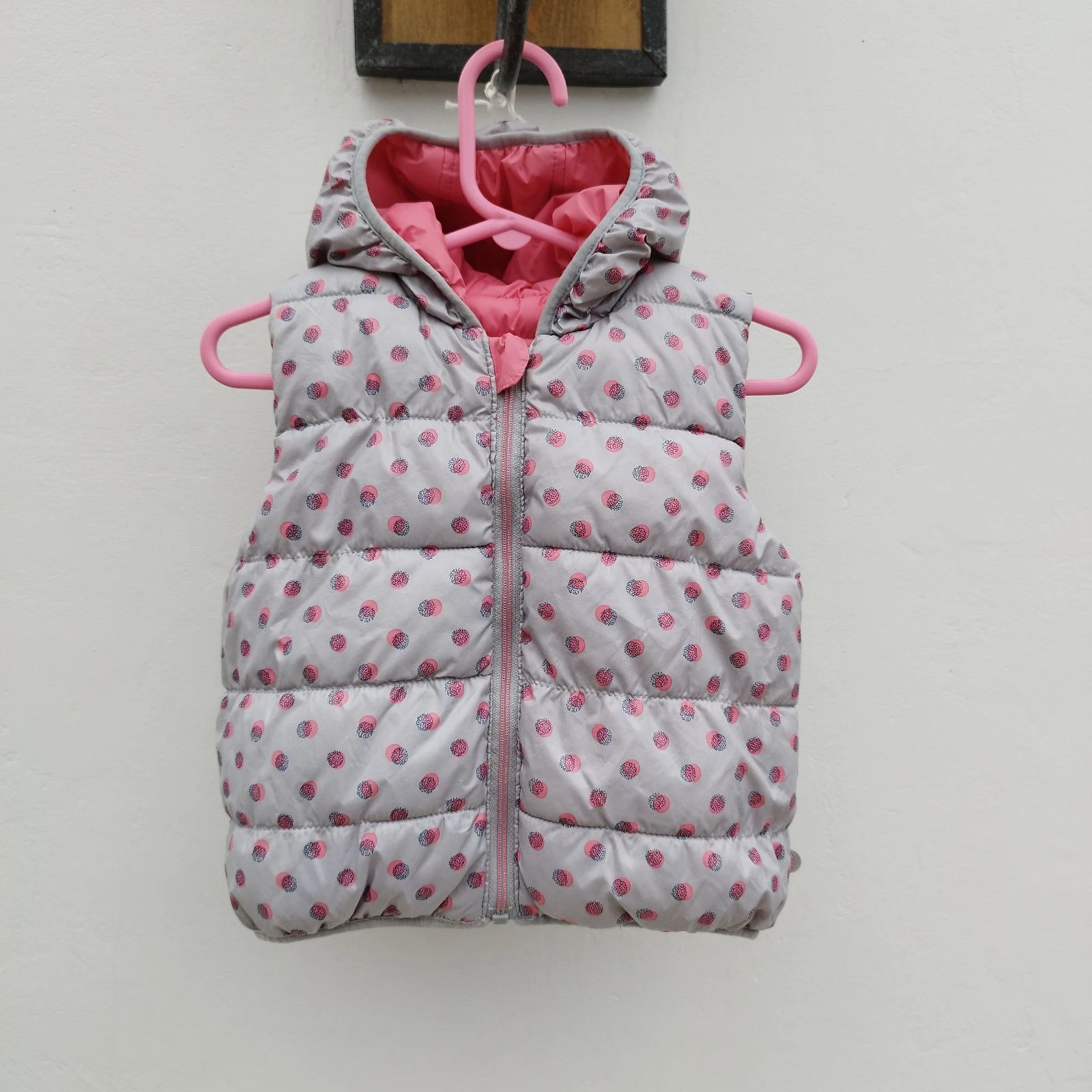 Sleeveless down jacket – photo 2